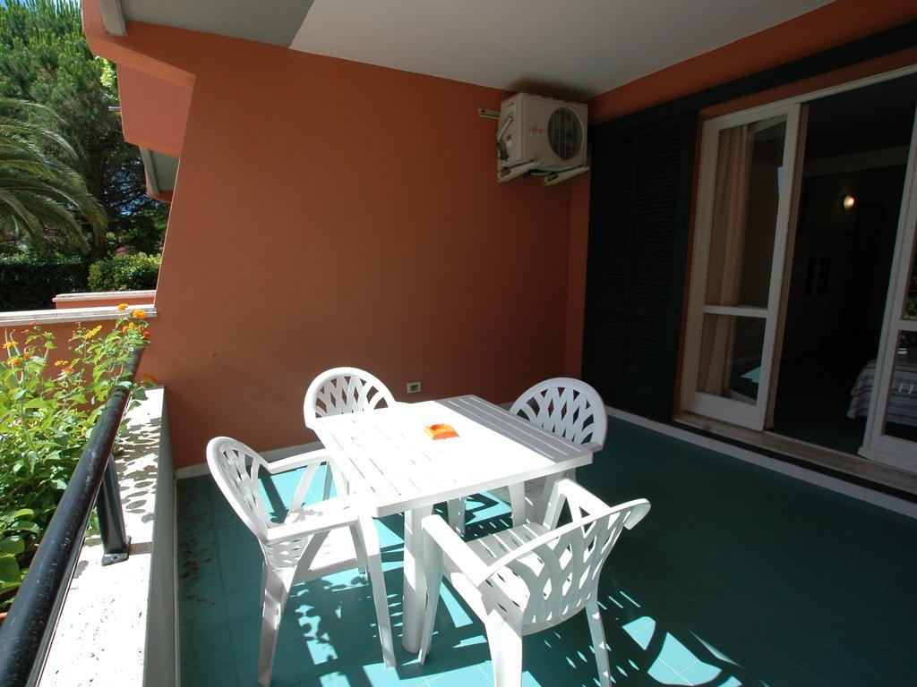 Residence Maricampo Marina di Campo Rum bild